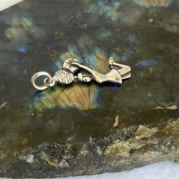 Sterling Silver 925 Jumping Cheerleader Pom Pom Cheer Charm Pendant - Picture 12 of 16